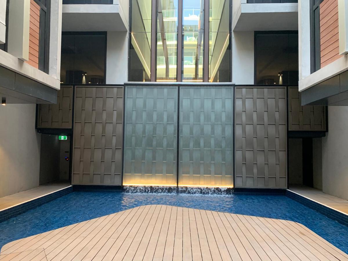 Midnight Luxe 1Br 1Bath Apartment 104 In The Heart Of Braddon Pool Sauna Secure Parking Wine Wifi キャンベラ エクステリア 写真